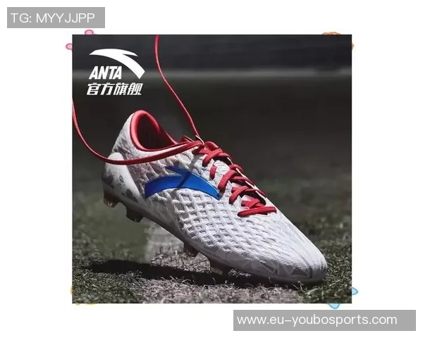 脚板大的人如何选择合适的足球鞋提升运动表现与舒适度的实用指南