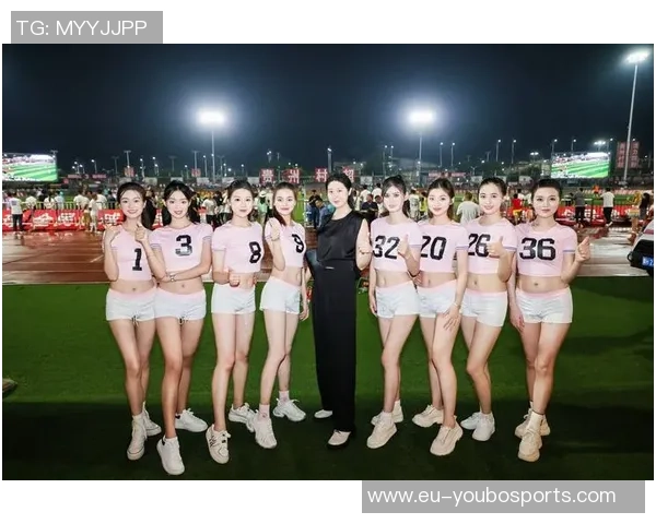 琪涵足球宝贝带你领略激情四溢的绿茵场魅力与青春活力的完美结合