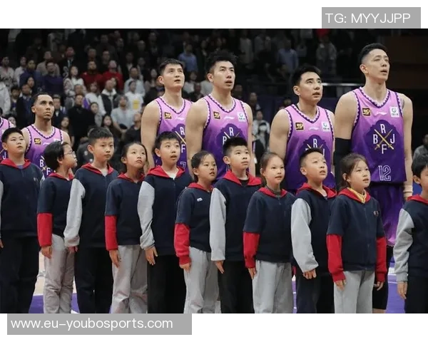 篮球卡通男的奇幻冒险之旅与梦想成真的篮球世界